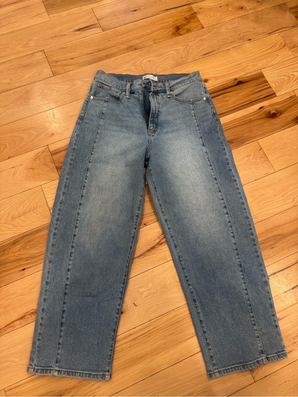 Jessica Simpson Mid-Rise Straight Leg Jeans in Washed Blue
